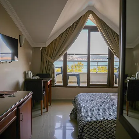 Casa Solada Cunda & מלון 5*